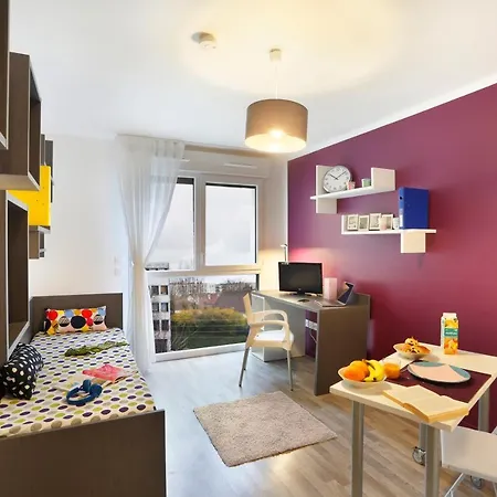 Nemea Campus 1 *